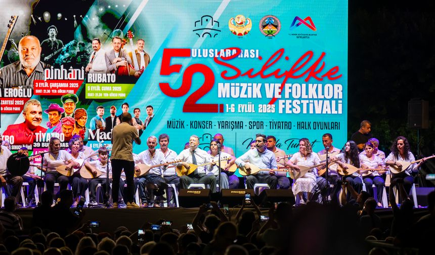 Silifke’de 52. Uluslararası Müzik ve Folklor Festivali Başladı