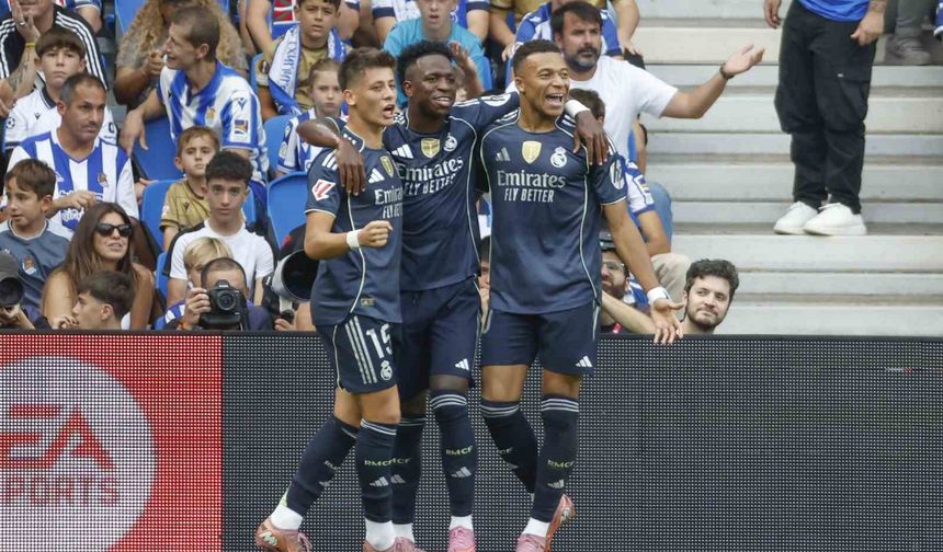 Arda Güler, Real Madrid’de Ekim Ayının Oyuncusu Seçildi