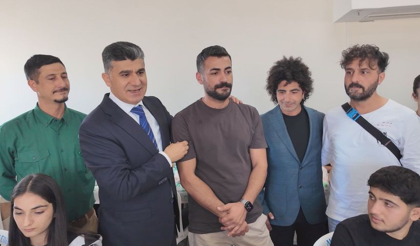Akdeniz Belediyesi’nden Gençlere Sürpriz: Tezgahta MasterChef Akın Vardı
