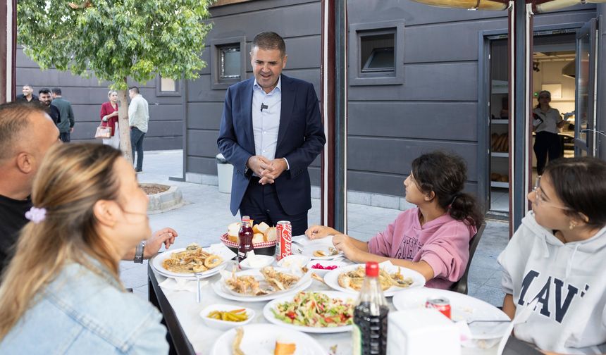 Mezitli Belediyesi Balık Pazarı’nı Yenileyerek Hem Üreticiyi Hem Tüketiciyi Sevindirdi
