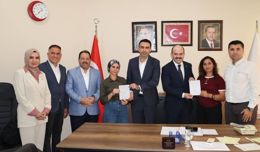 AK Parti Mersin Ailesine İki Yeni Katılım