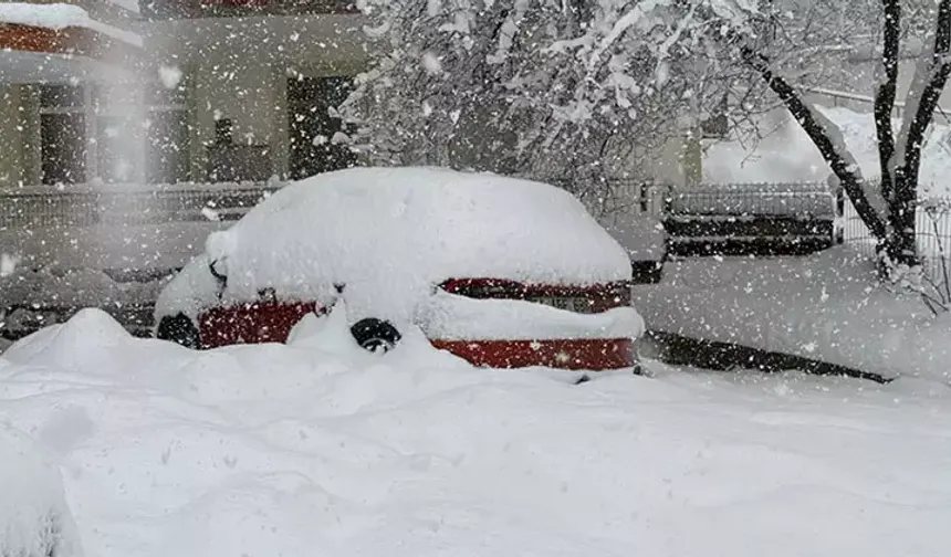 Yoğun Kar Sonrası 4 Dağcı Mahsur Kaldı