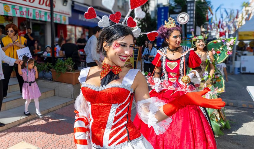 7. Uluslararası Kushimoto Festivali Mersin Sokaklarını Renklendirdi