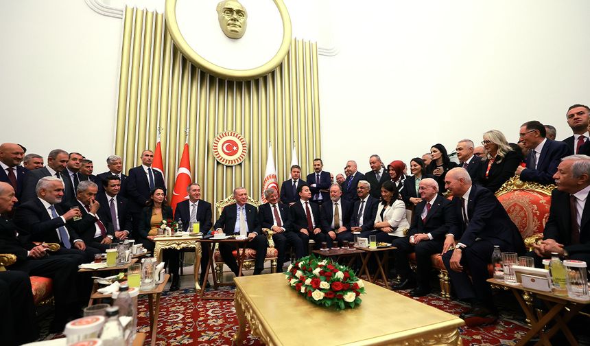 Cumhurbaşkanı Erdoğan, Parti Lideriyle Buluştu