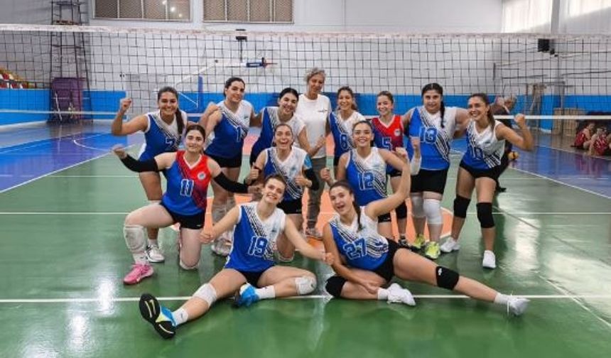 Toroslar’da Voleybol Rüzgarı Esecek