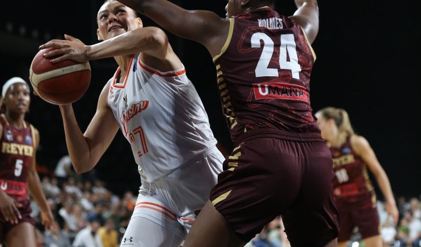 Tarihi Zafer! ÇBK Mersin, Venezia'yı Farklı Geçerek Avrupa'da Şeytanın Bacağını Kırdı