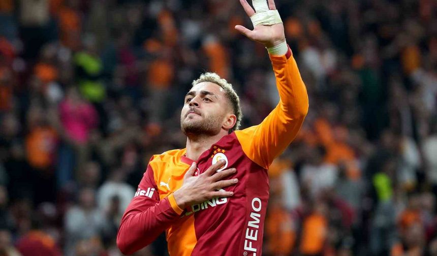 Galatasaray Tribünlerinden Barış Alper Yılmaz’a Destek