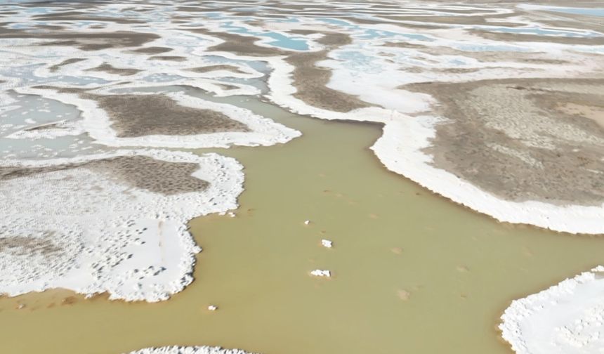 Türkiye’nin İkinci Büyük Gölü Kırmızı Alarm Veriyor