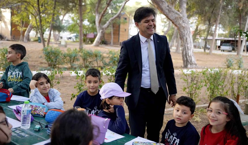 İl Milli Eğitim Müdürü Muhammed Özdemirci, Erdemli Doğa Ve Fen Okulunu Ziyaret Etti