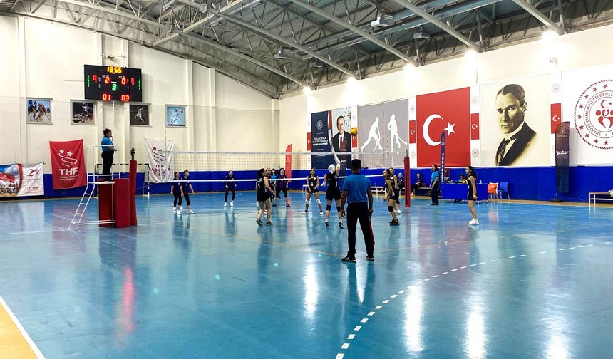 Mersin’de Kamu Spor Oyunları Finalleri Sürüyor
