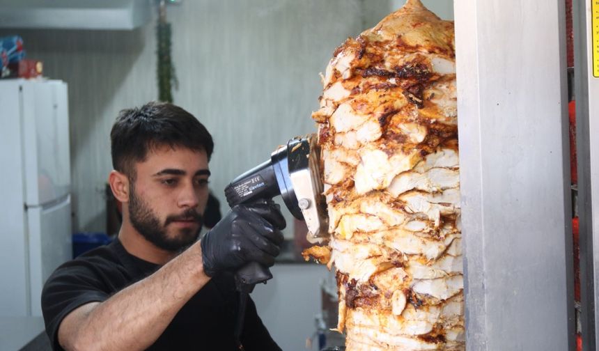 Eskişehir’de 1 Kiloluk Dürüm Yoğun İlgi Görüyor