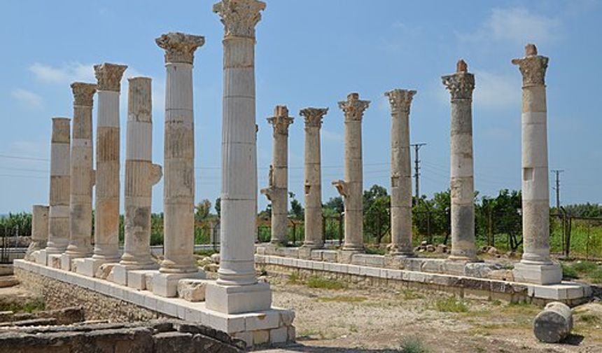 Soli-Pompeiopolis Kazılarında Tarihi Keşif: Sütunlu Cadde’de Yeni Sütunlar Ortaya Çıktı!