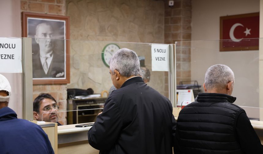 Toroslar Belediyesinden Hafta Sonu Mesaisi: Vezneler Açık Olacak