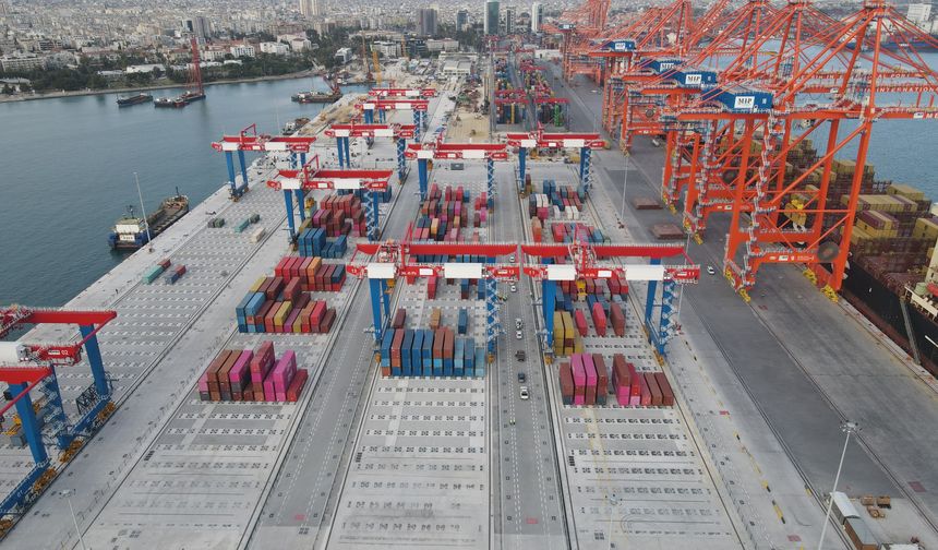 Mersin Limanı’nda kimyasal sızıntı alarmı: Başkan Uçar’dan açıklama