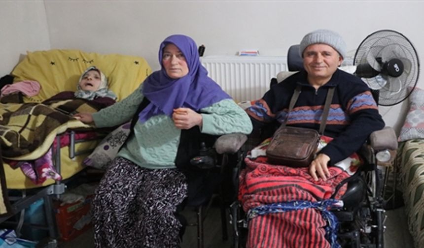 21 Yıllık Fedakarlık: Ablası ve Ağabeyine Tek Başına Bakıyor