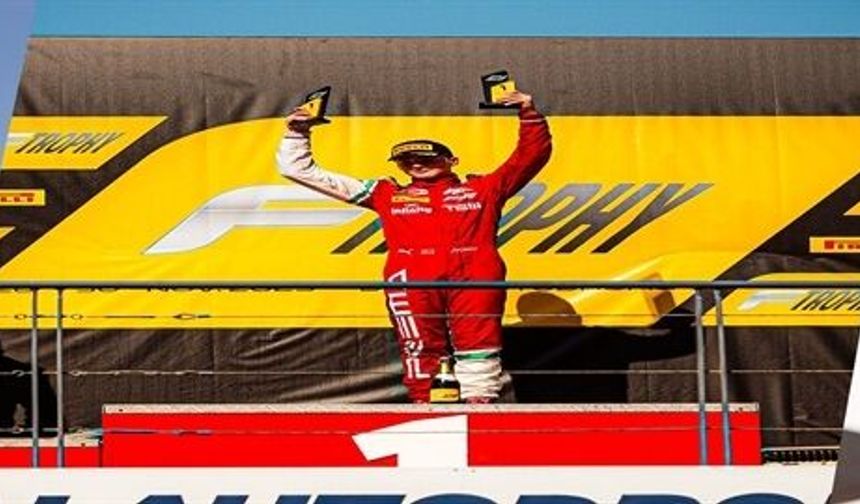 Alp Aksoy Formula Trophy’de Şampiyon