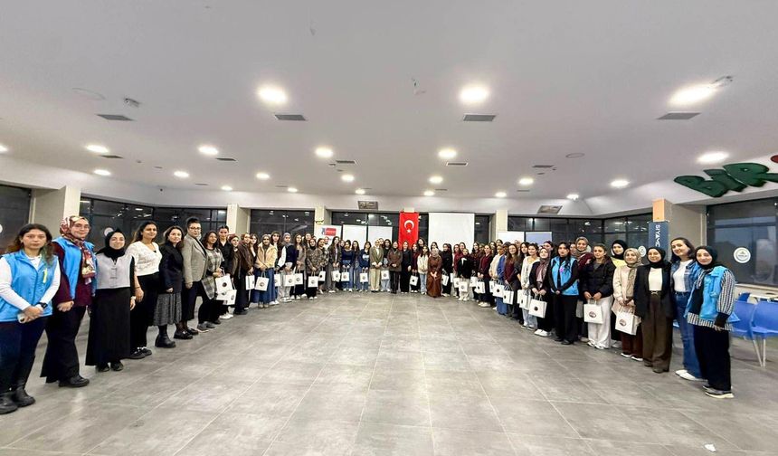 Dudu İrem Toros, Gençlerle Bir Araya Geldi