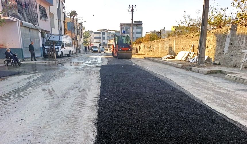 Akdeniz'de Yollar Yenileniyor, İlçenin Çehresi Değişiyor