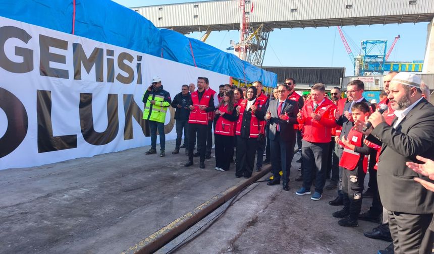 Gazze'ye 19'uncu İyilik Gemisi Mersin'den Uğurlandı