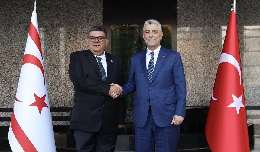 Bakan Bolat, KKTC Maliye Bakanı Berova ile bir araya geldi