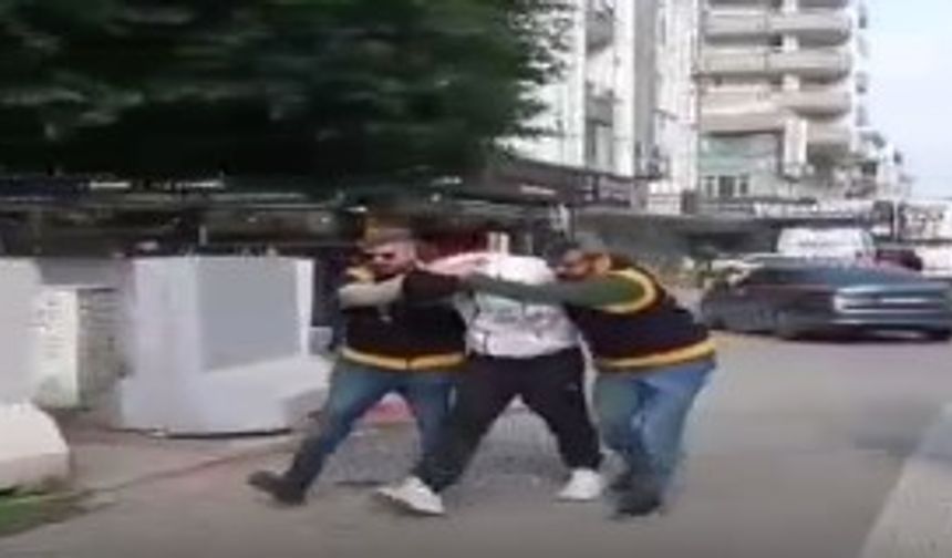 Adana'da Oyun Salonuna Silahlı Saldırı