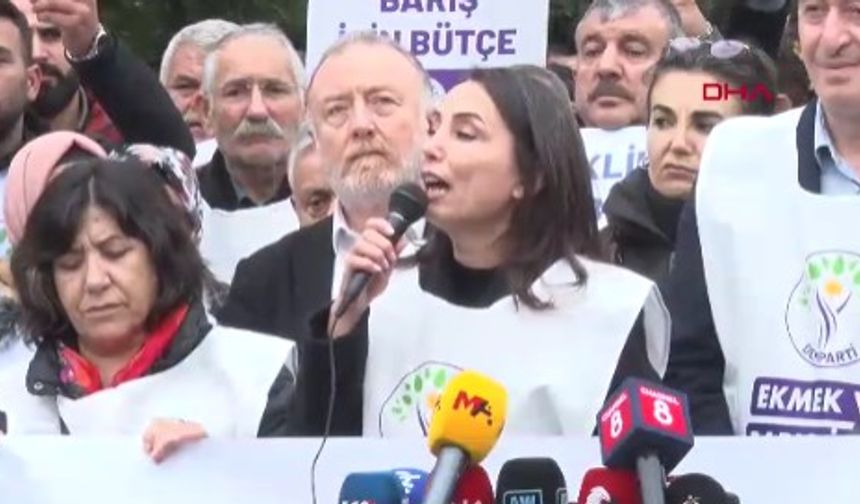 DEM Parti'den TBMM Önünde 'Bütçe' Protestosu