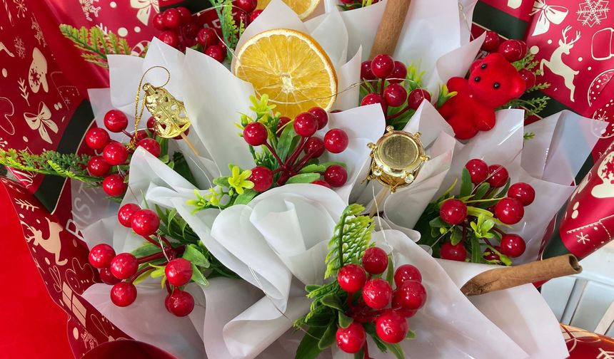 Mersin’de Kokina Çiçekleri Tezgahlarda Yerini Aldı