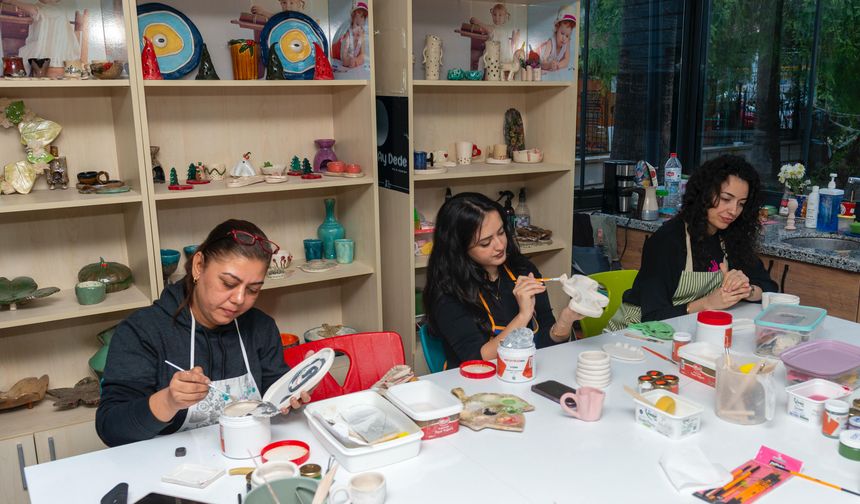 Yenişehir Belediyesi’nden Kadınlara Destek: Seramik Atölyesi Eğitimi Yoğun İlgi Gördü