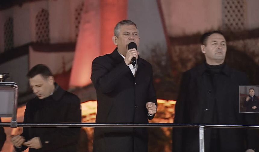 Özgür Özel Bağcılar'da konuştu