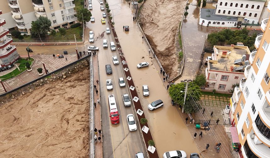 Mersin Valiliğinde Sağanak Yağış Uyarısı