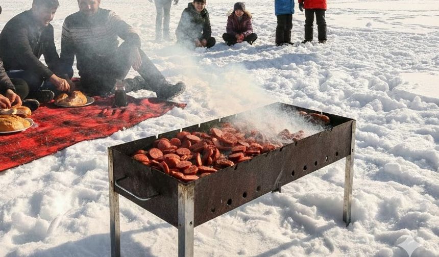 Toroslar’da Beyaz Şölen: Mersinli Kar Hasretini Yaylalarda Giderdi