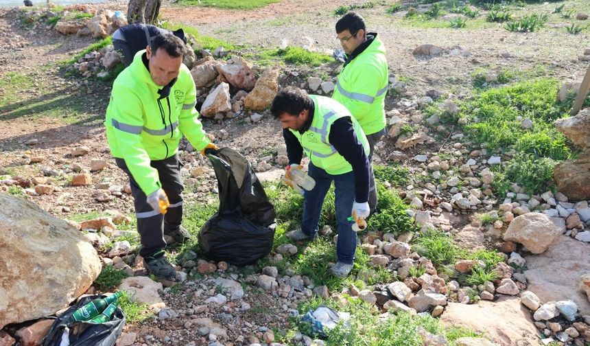 Boğsak Sahili’nde Kapsamlı Temizlik Çalışması