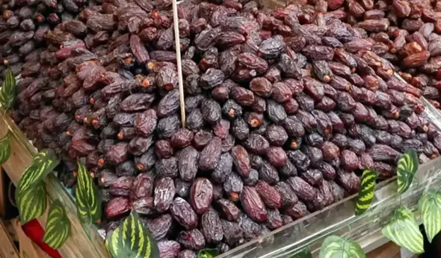 Uzmanından uyarı: "Mide hassasiyeti bulunan bireyler hurmayı sınırlı miktarda tüketmelidir”