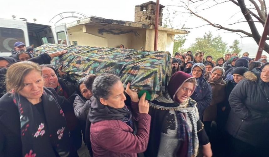 Boğularak Öldürülen 2 Çocuk Annesi Toprağa Verildi