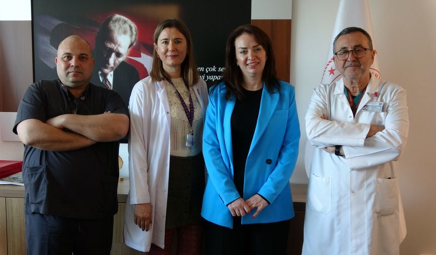 Pandemide ölümle burun buruna gelen anne doktorlarıyla buluştu