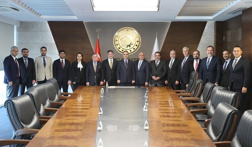 Sanayi ve Teknoloji Bakanı Kaçır, AOSB yatırımlarını değerlendirdi