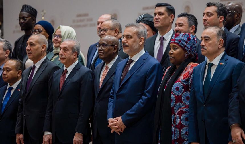 Bakan Fidan, büyükelçilerle iftar yemeğinde bir araya geldi