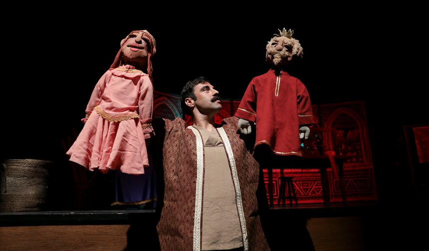 Şehir Tiyatrosu ‘Bilge Hekim Lokman’ oyunu minik seyircilere ulaştı