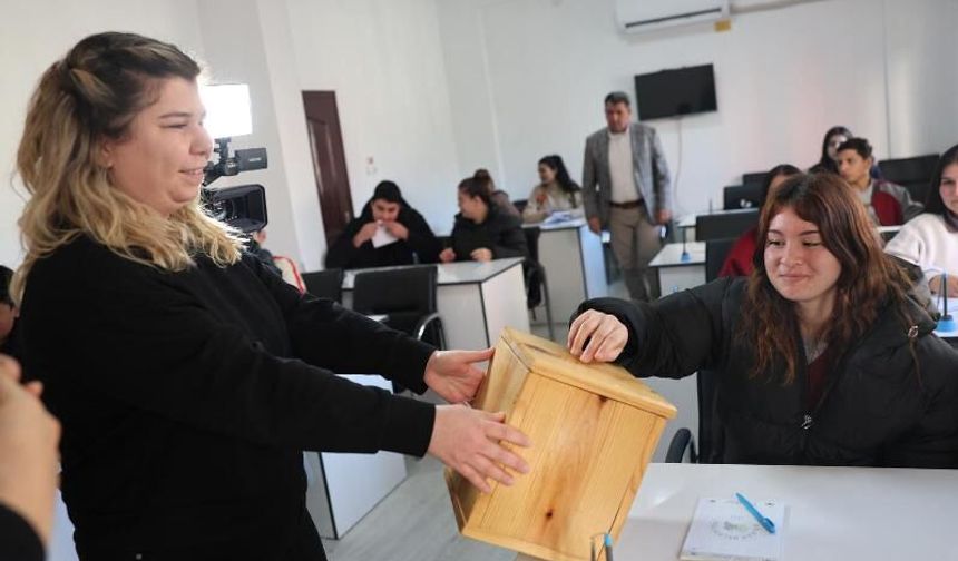 Gençlik Meclisinden gençlere söz hakkı