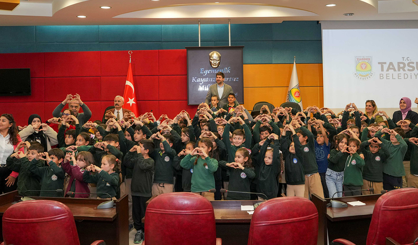 Musa Bengi İlkokulu öğrencilerinden Tarsus Belediyesi'ne ziyaret