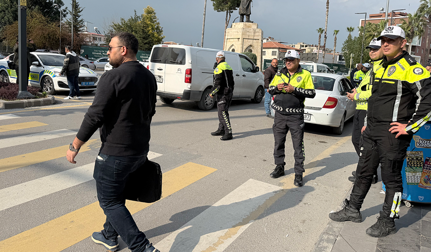 Yayalara yol vermeyen sürücülere ceza kesildi