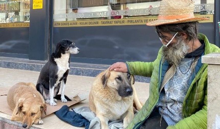 Mersin’de çöp biriktiren kişiye ekipler müdahalede bulundu