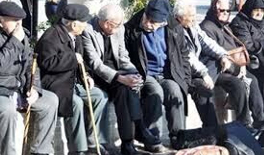 Bakanlıktan yaşlılara 105,6 milyon lira destek