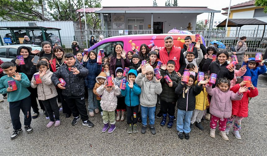 Büyükşehirden çocuklara bayram hediyesi