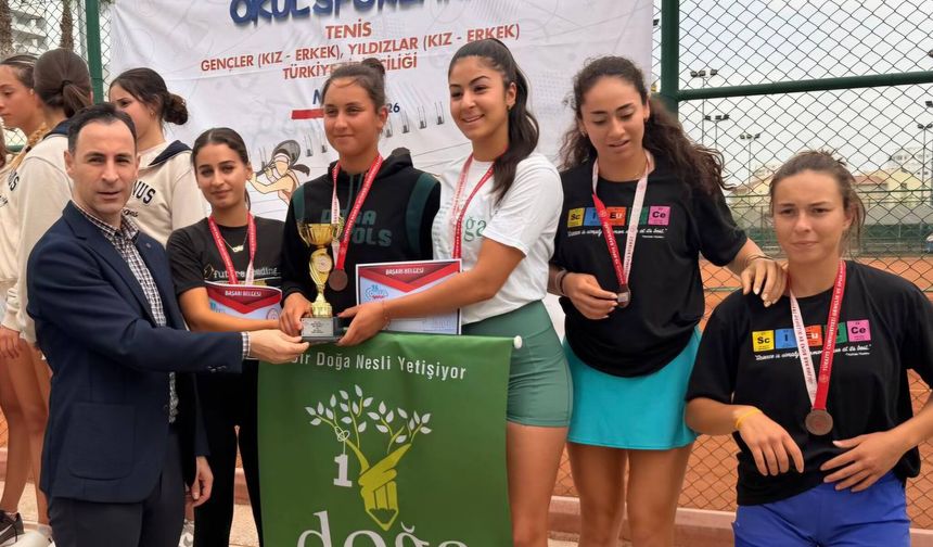 Okul Sporları Tenis Türkiye Şampiyonası Mersin’de tamamlandı