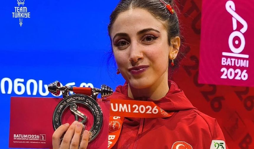 Mersinli Milli Halterci Gamze Altun Avrupa ikincisi oldu