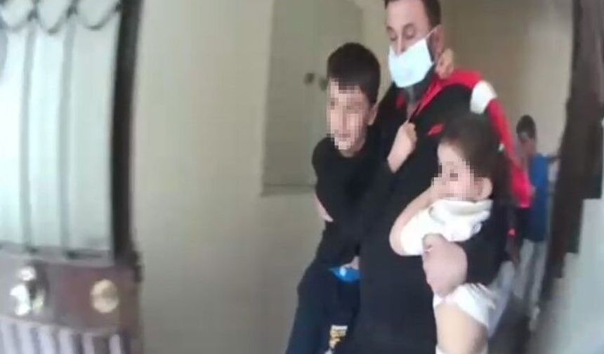 Mersin'de korkutan yangın: 9 kişi tahliye edildi