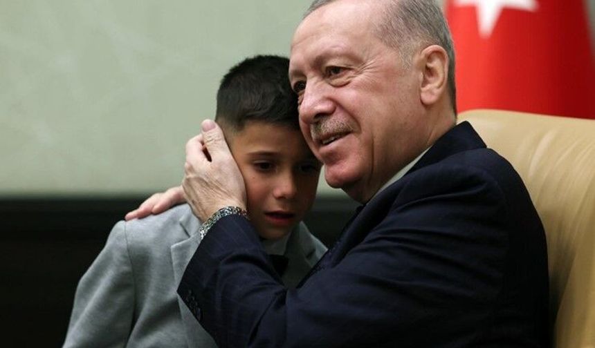 Cumhurbaşkanı Erdoğan çocuklarla bir araya geldi