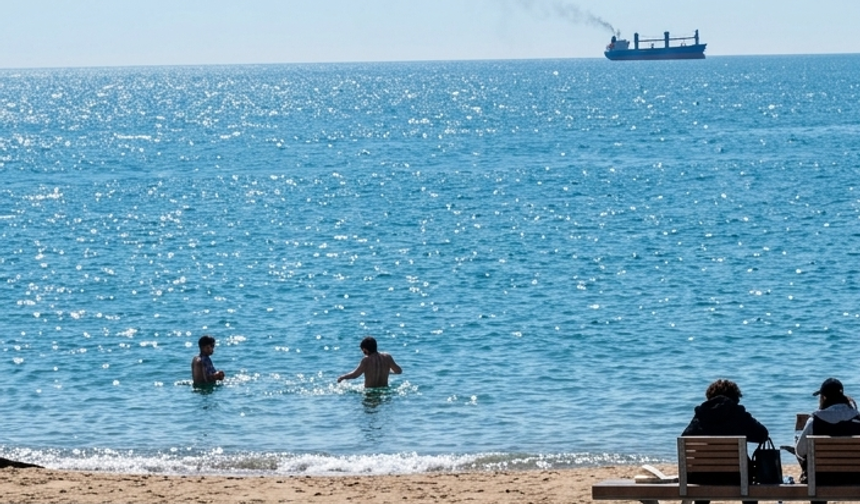 Mersinliler yaz sezonunu erken açtı