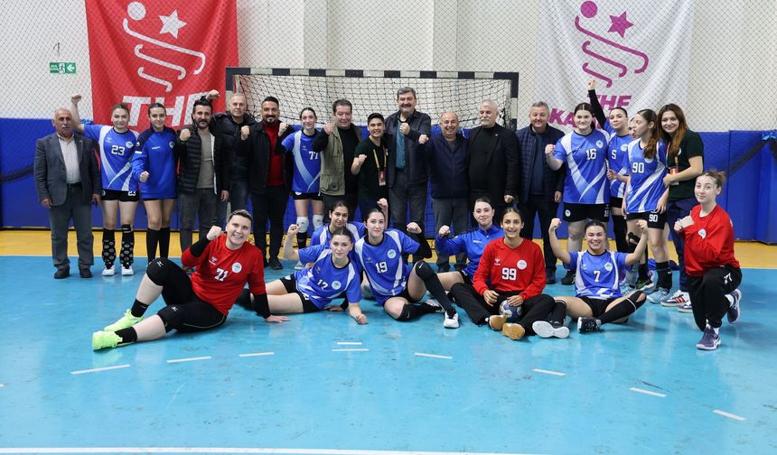 Toroslar’ın Kadın Hentbol Takımı Final-Four’da